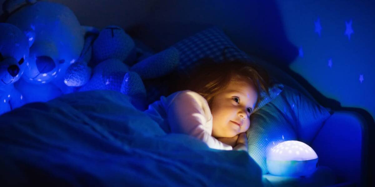 Une veilleuse pour la chambre d'enfant: ne plus avoir peur du noir